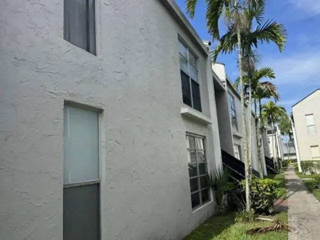 4425 TREEHOUSE Lane 29F, Tamarac, FL – photo 2