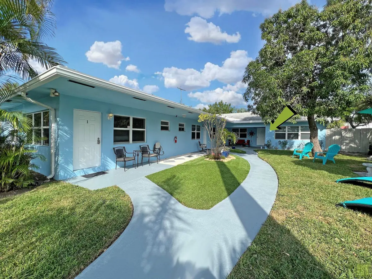 Photo 3 at 2695 SE 1ST Court 1, Pompano Beach