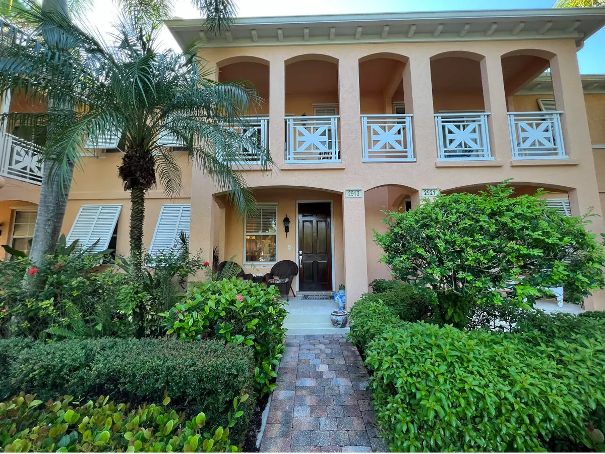 front of townhouse at 2913 E Community Drive, Jupiter