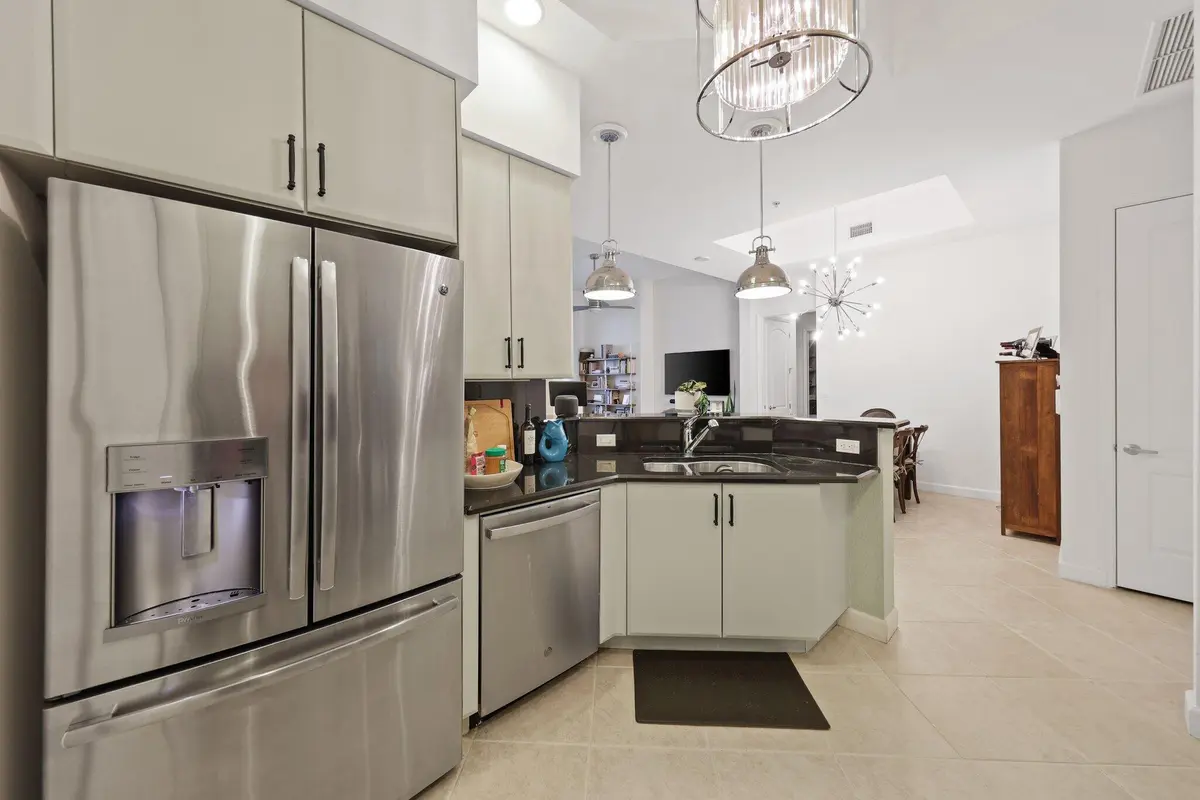Kitchen at 801 S OLIVE Avenue 1621, West Palm Beach
