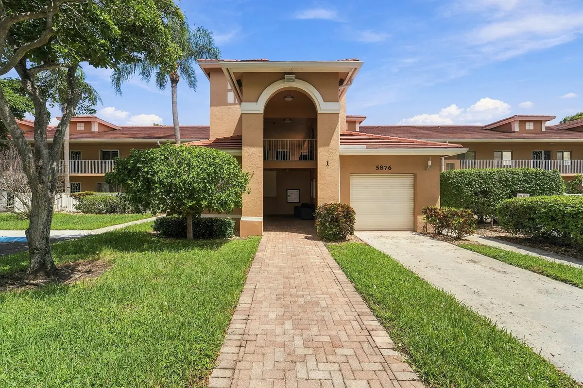 02_dsc01045 at 5876 REGAL GLEN Drive 201, Boynton Beach