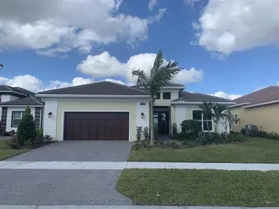 , Port St. Lucie – Single Family Residence for sale