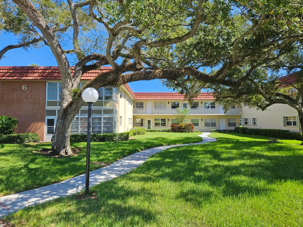 20260914_150407 at 6 VISTA PALM Lane 103, Vero Beach