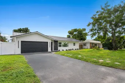 1650 NW 9TH Street, Boca Raton – Single Family Residence for rent