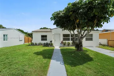 2707 ADAMS Street ., Hollywood – Single Family Residence for rent