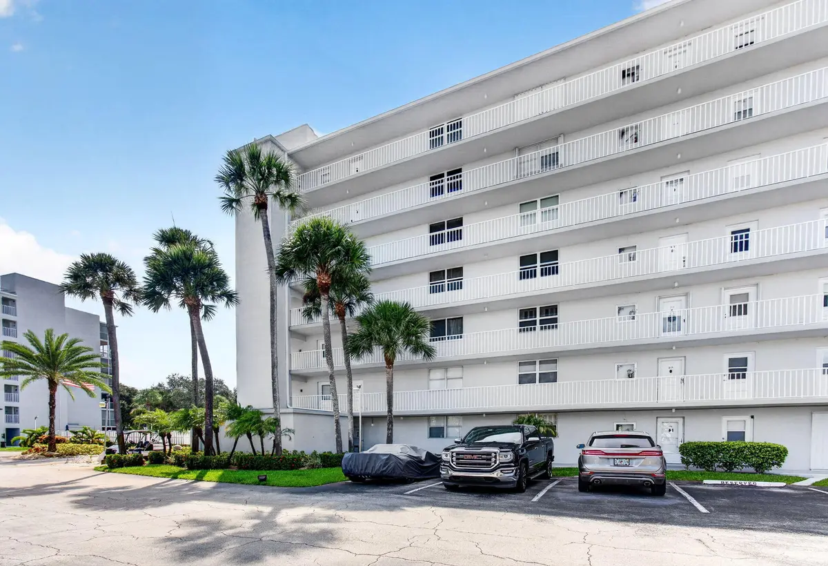 1-web-or-mls-DSC_3413 at 6161 NW 2ND Avenue 4140, Boca Raton