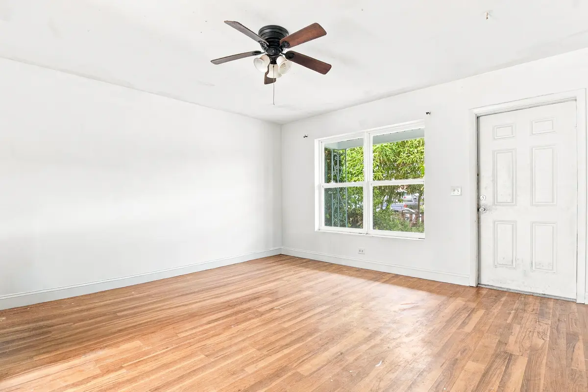 724 LR at 724 S D Street, Lake Worth Beach