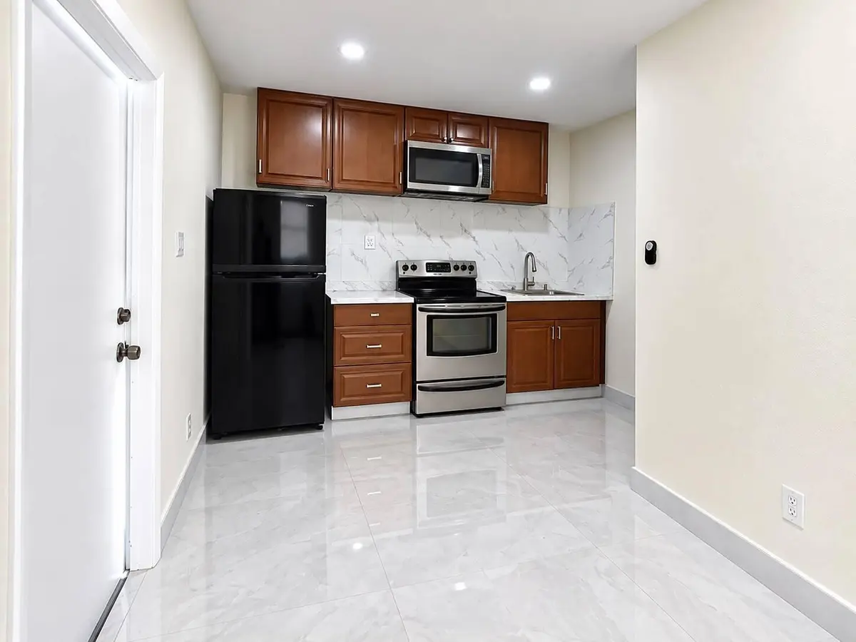 WhatsApp Image 2026-09-15 at 1.15.17 PM at 930 NE 52nd Court, Deerfield Beach