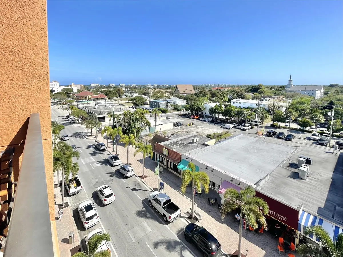 Photo 2 at 511 LUCERNE Avenue 616, Lake Worth Beach