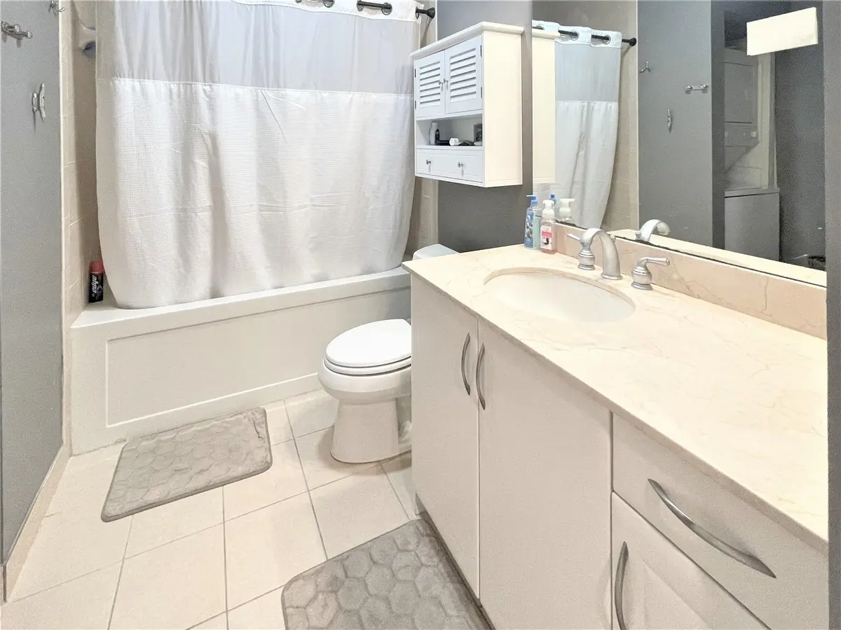 Photo 6 at 511 LUCERNE Avenue 616, Lake Worth Beach