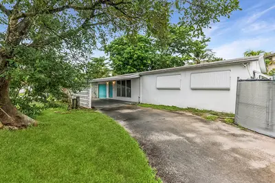 4700 NE 2ND Way, Deerfield Beach – Single Family Residence for sale