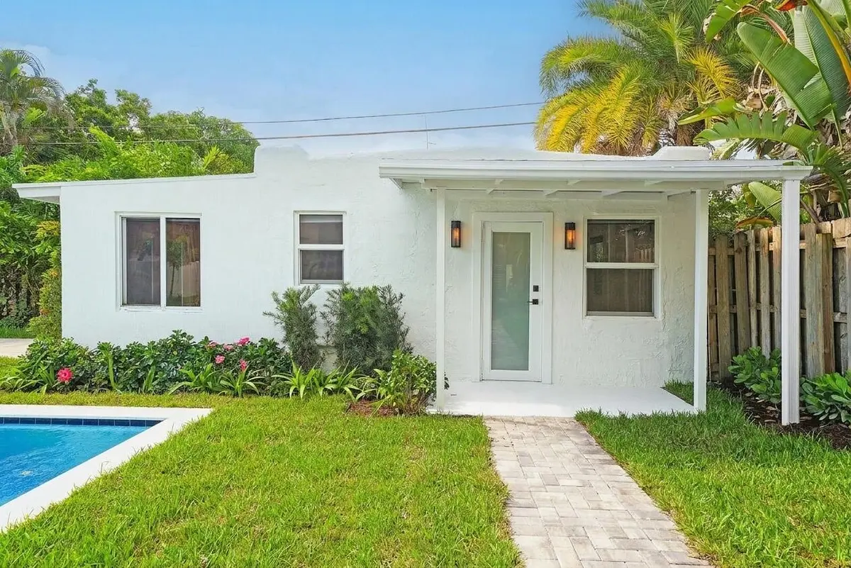 222 NE 9th Guest House at 222 NE 9TH Street, Delray Beach