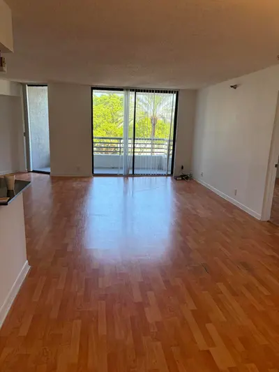 3300 NE 191ST Street 410, Aventura – Condominium for rent