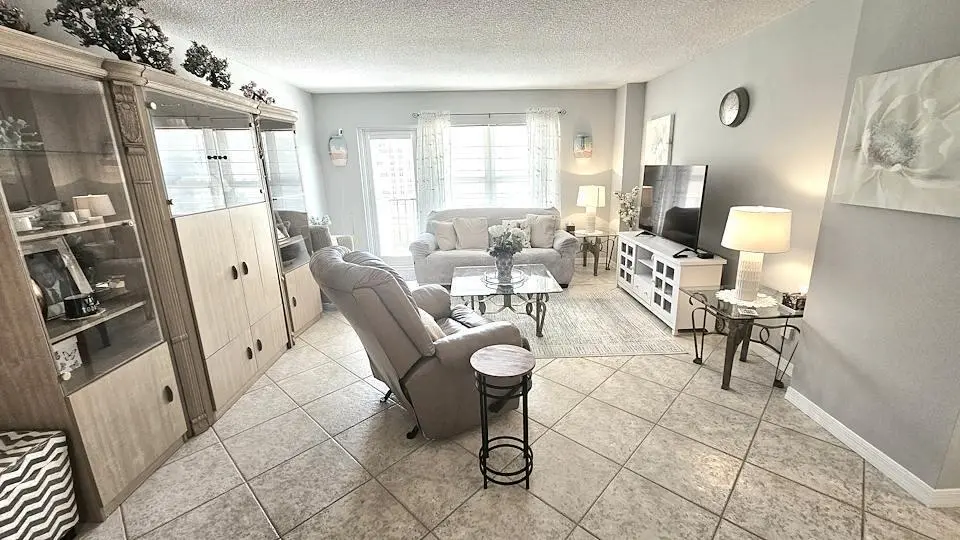 PHC 825;; at 405 N Ocean Boulevard Unit 826, Pompano Beach