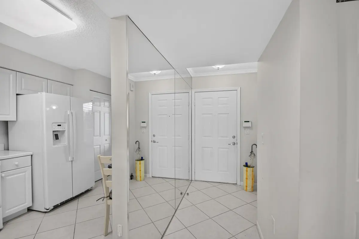 7-web-or-mls-DSC_5355 at 12547 Imperial Isle Drive 303, Boynton Beach
