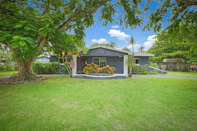 1701 SW 32ND Court, Fort Lauderdale – Single Family Residence for rent