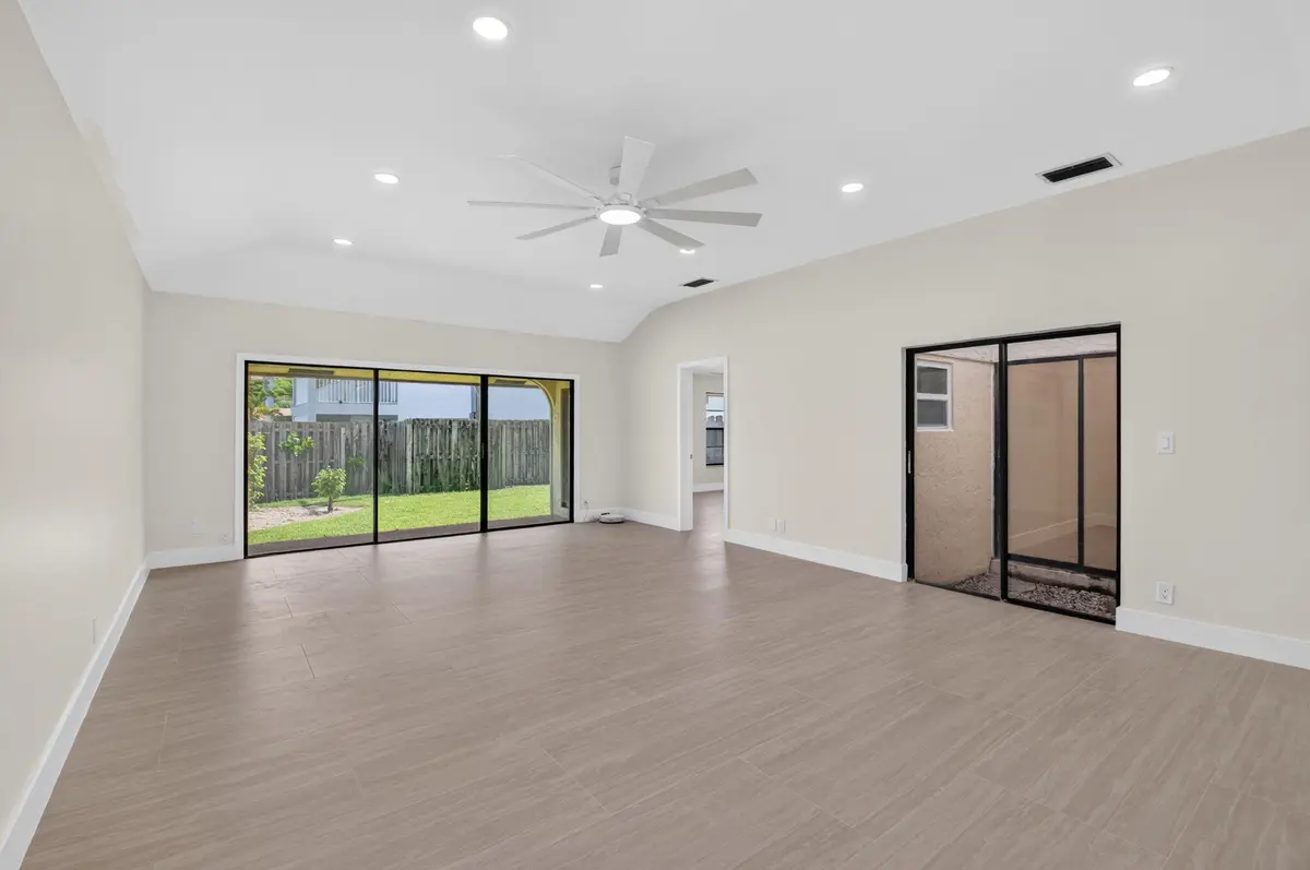 10-web-or-mls-DSC_3134 at 4398 NE 5th Avenue, Boca Raton