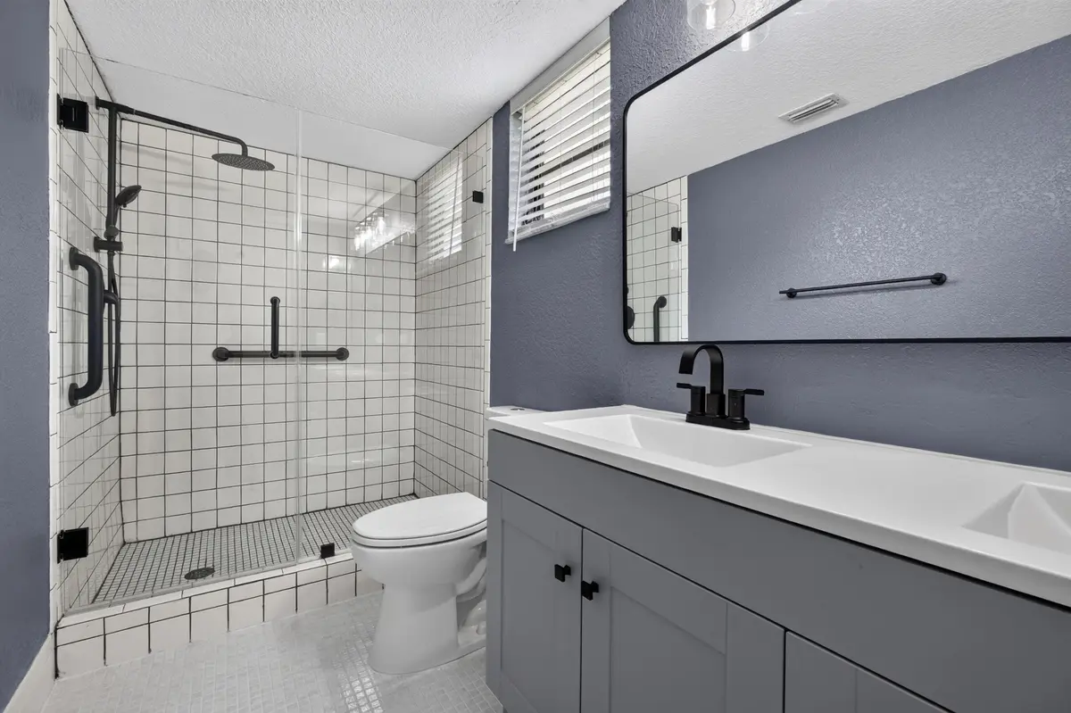 Primary bathroom. at 6795 Huntington Lane 201, Delray Beach