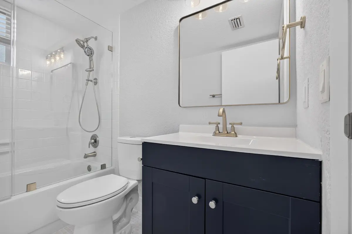 Bathroom 2. at 6795 Huntington Lane 201, Delray Beach