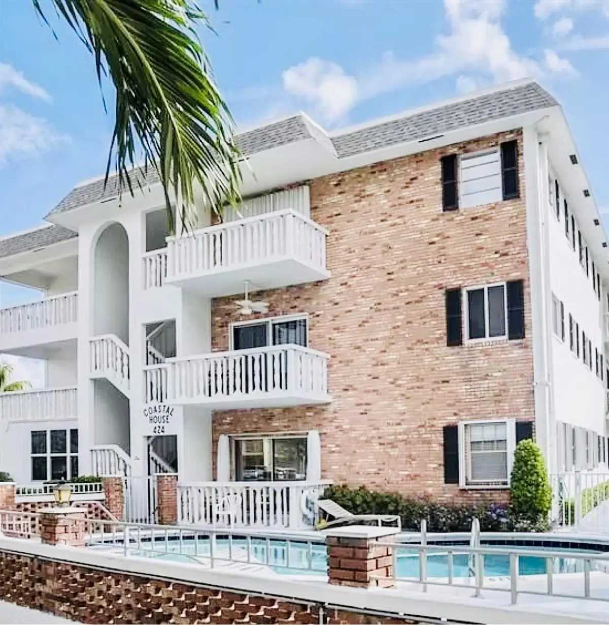 Photo 1 at 424 N RIVERSIDE Drive 206, Pompano Beach