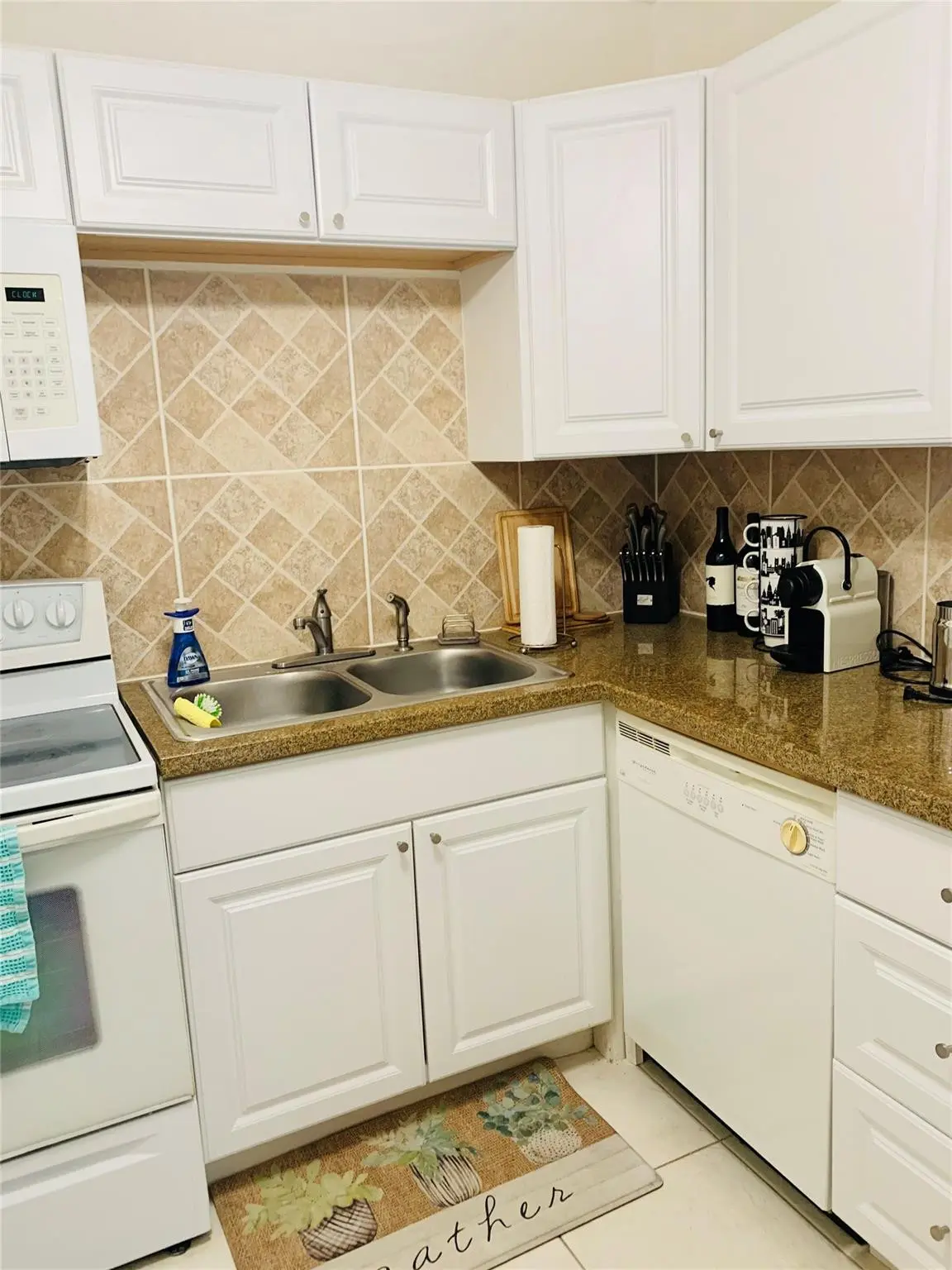 Photo 4 at 424 N RIVERSIDE Drive 206, Pompano Beach