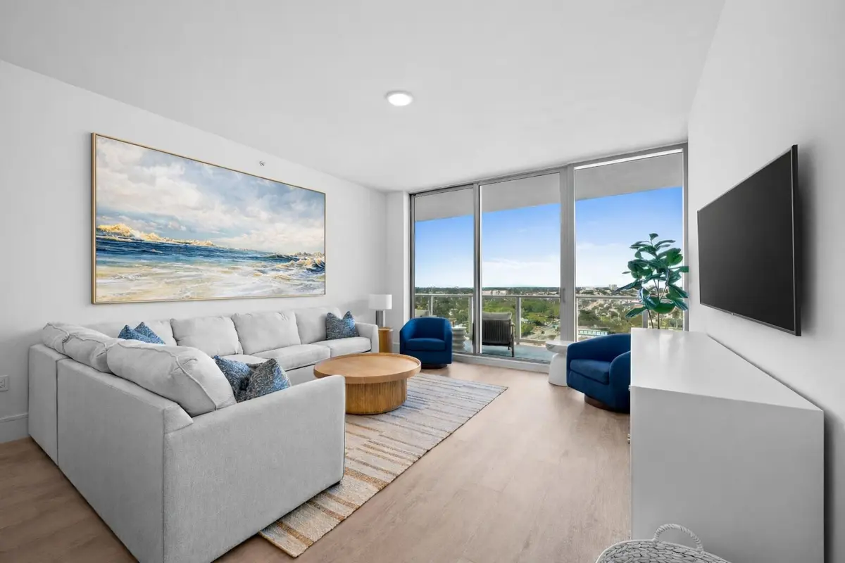 Added Pic1 at 220 Lake Shore Drive 1413, Lake Park