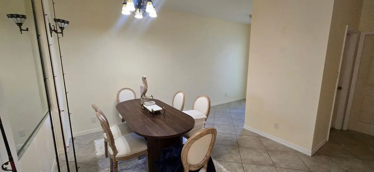 MB3 at 204 Mariner Bay Boulevard, Fort Pierce