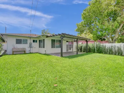 4309 JOHNSON Street, Hollywood – Single Family Residence for rent