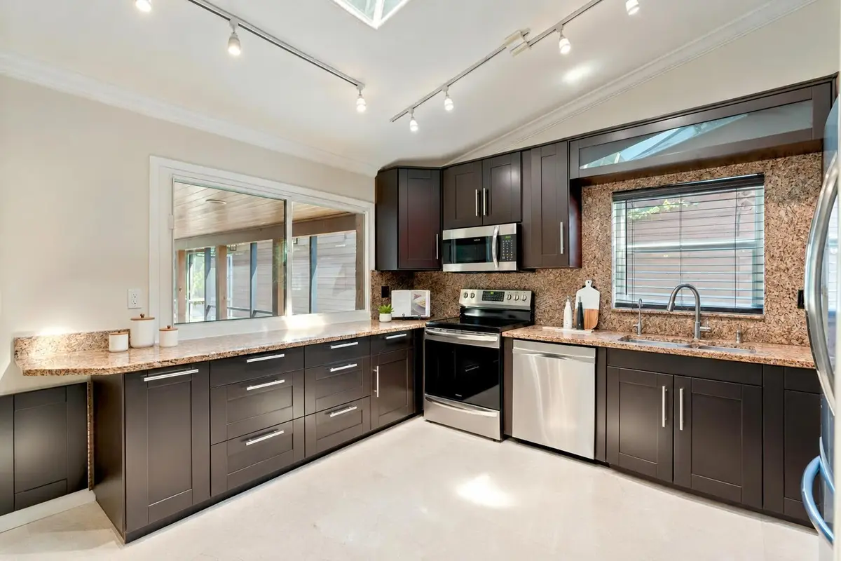 kitchen pic at 734 Camino Gardens Lane, Boca Raton