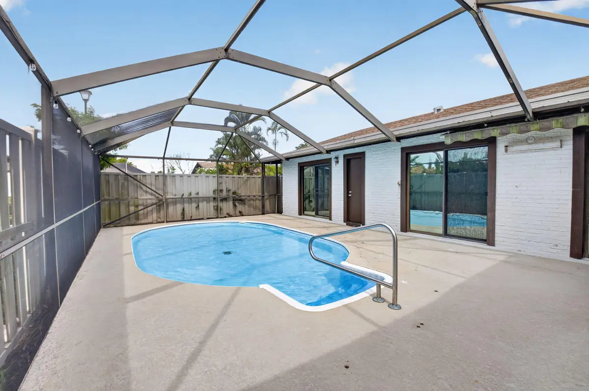 Private Courtyard Pool at 9939 Boca Gardens Trail D, Boca Raton