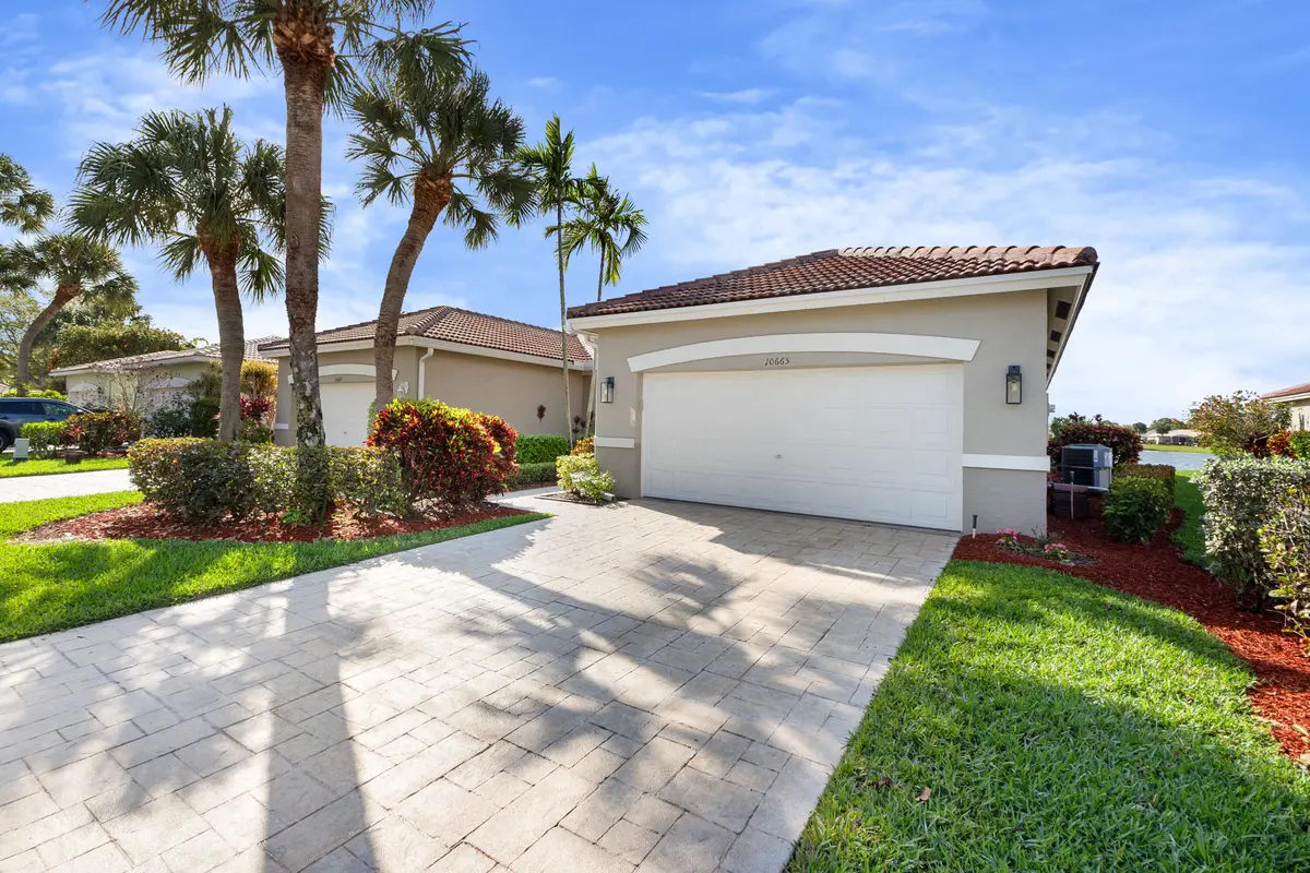 CVF01761 at 10665 ROYAL CARIBBEAN Circle, Boynton Beach
