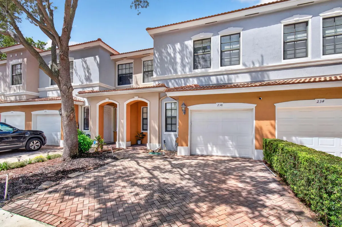 From of the Townhouse at 238 E CHRYSTIE Circle, Delray Beach