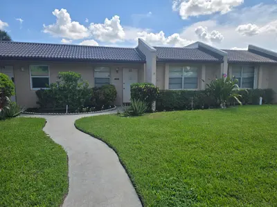 135 LAKE MERYL Drive, West Palm Beach – Villa for sale