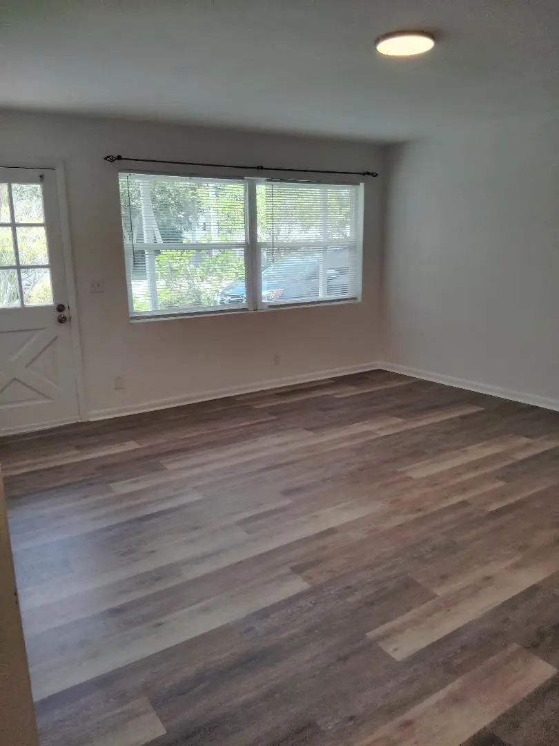 Living room at 828 PROSPERITY FARMS Road, North Palm Beach