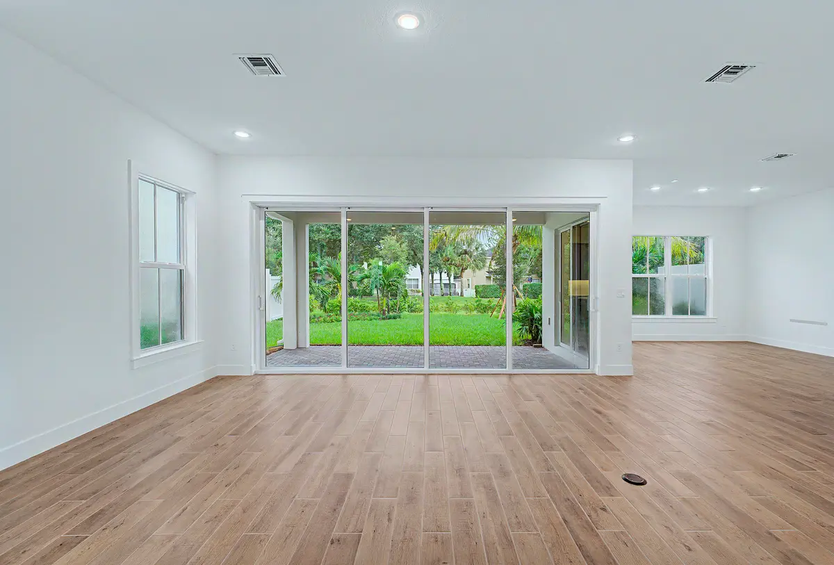 Great Room at 154 Parkside Way 14, Royal Palm Beach