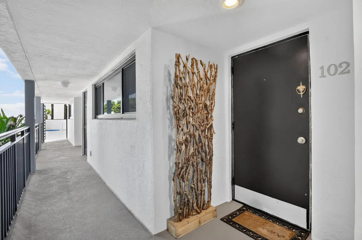4-web-or-mls-DSC_9668 at 665 SE 21st Avenue 102, Deerfield Beach