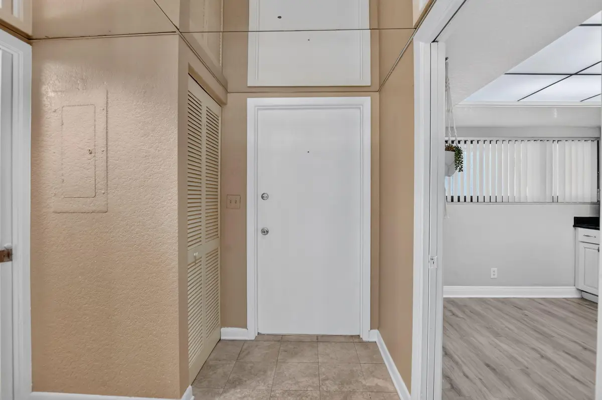 5-web-or-mls-DSC_9672 at 665 SE 21st Avenue 102, Deerfield Beach