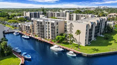 8 Royal Palm Way 2010, Boca Raton – Condominium for sale