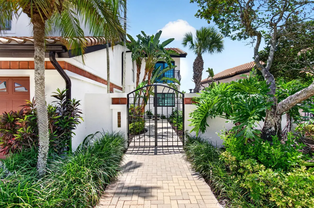 Gate to the Front Entrance at 6427 VIA ROSA, Boca Raton