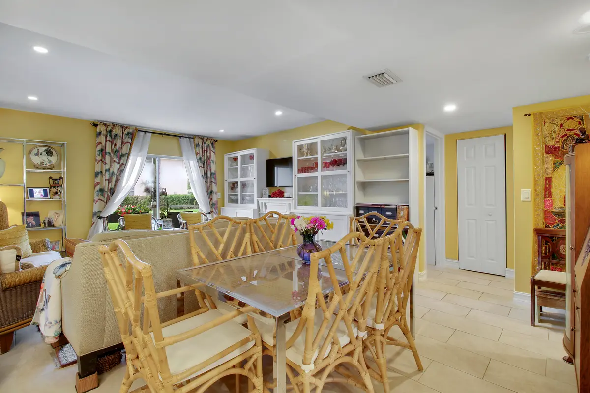 1 -7 at 18081 SE COUNTRY CLUB Drive 13-123, Jupiter