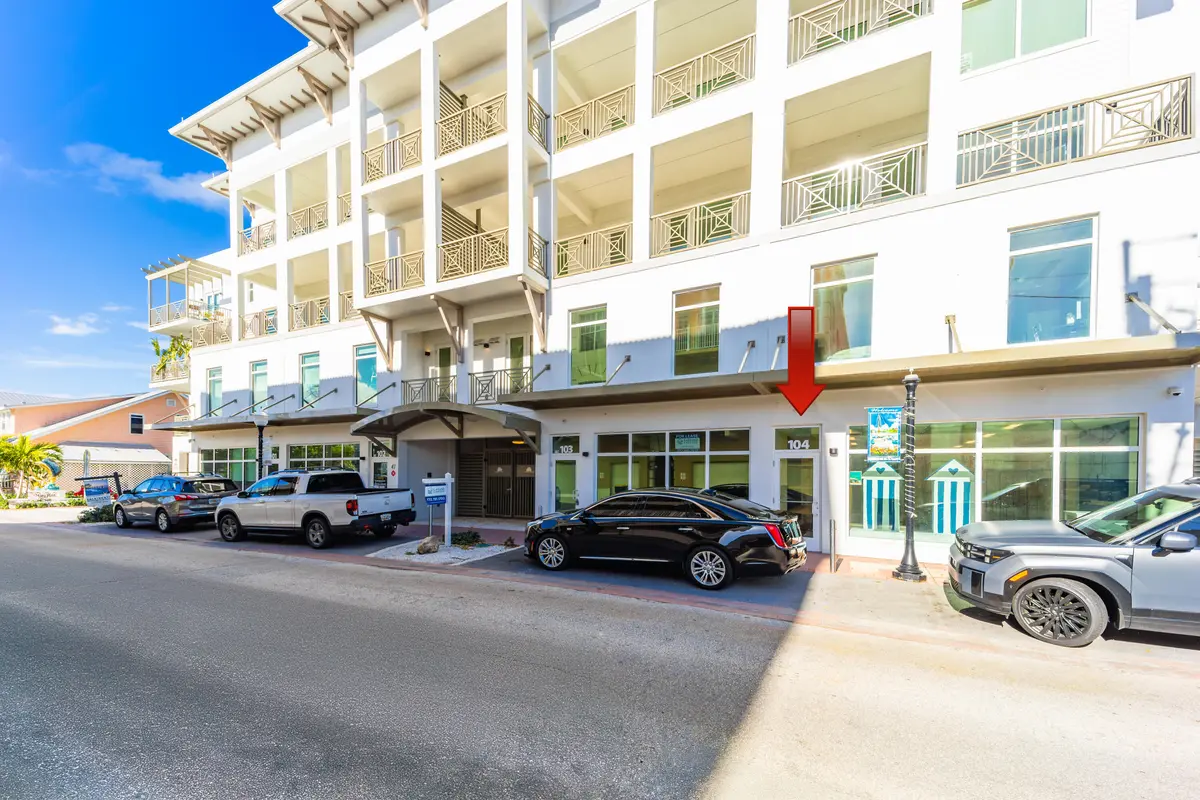 41 SW Seminole Street #104-1_arrow at 41 SW SEMINOLE Street 104, Stuart