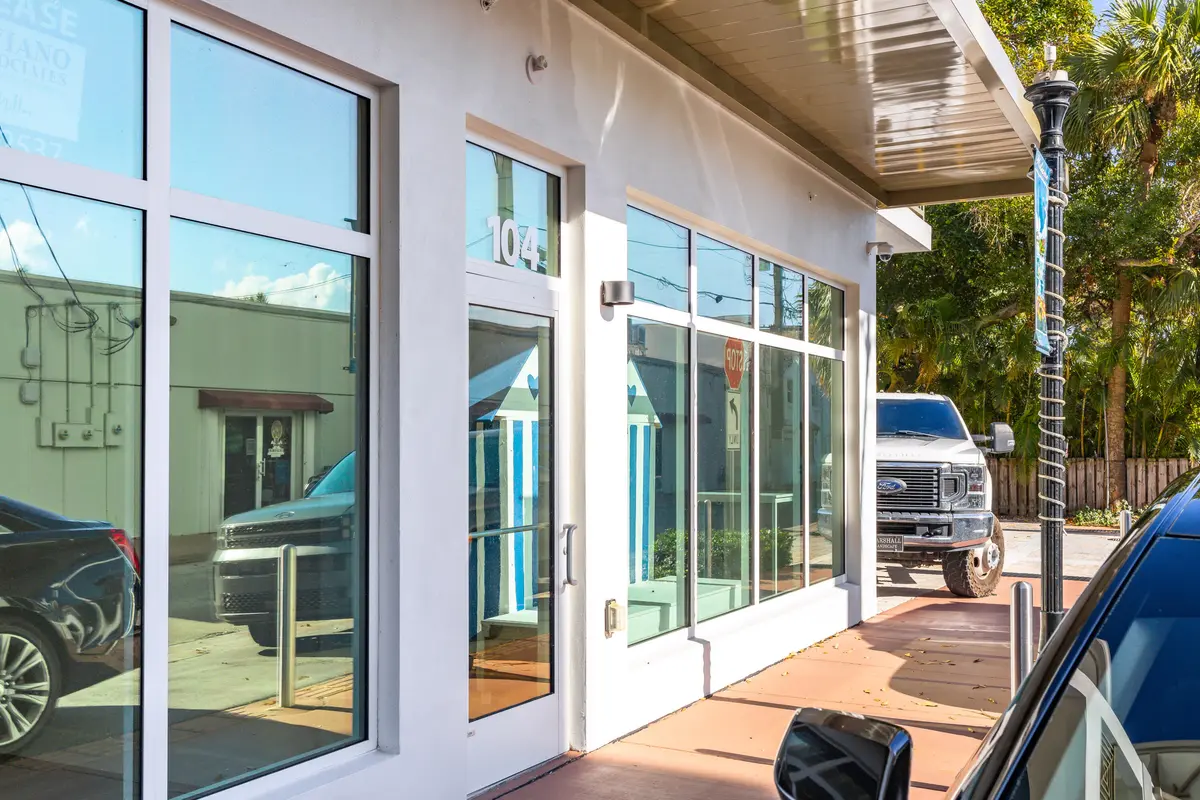 41 SW Seminole Street #104-4 at 41 SW SEMINOLE Street 104, Stuart