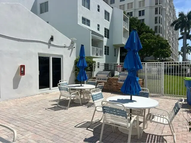 f9ca2547-e108-406f-ada2-8cfd2d901eaf at 2860 NE 14th Street Causeway 405 D, Pompano Beach