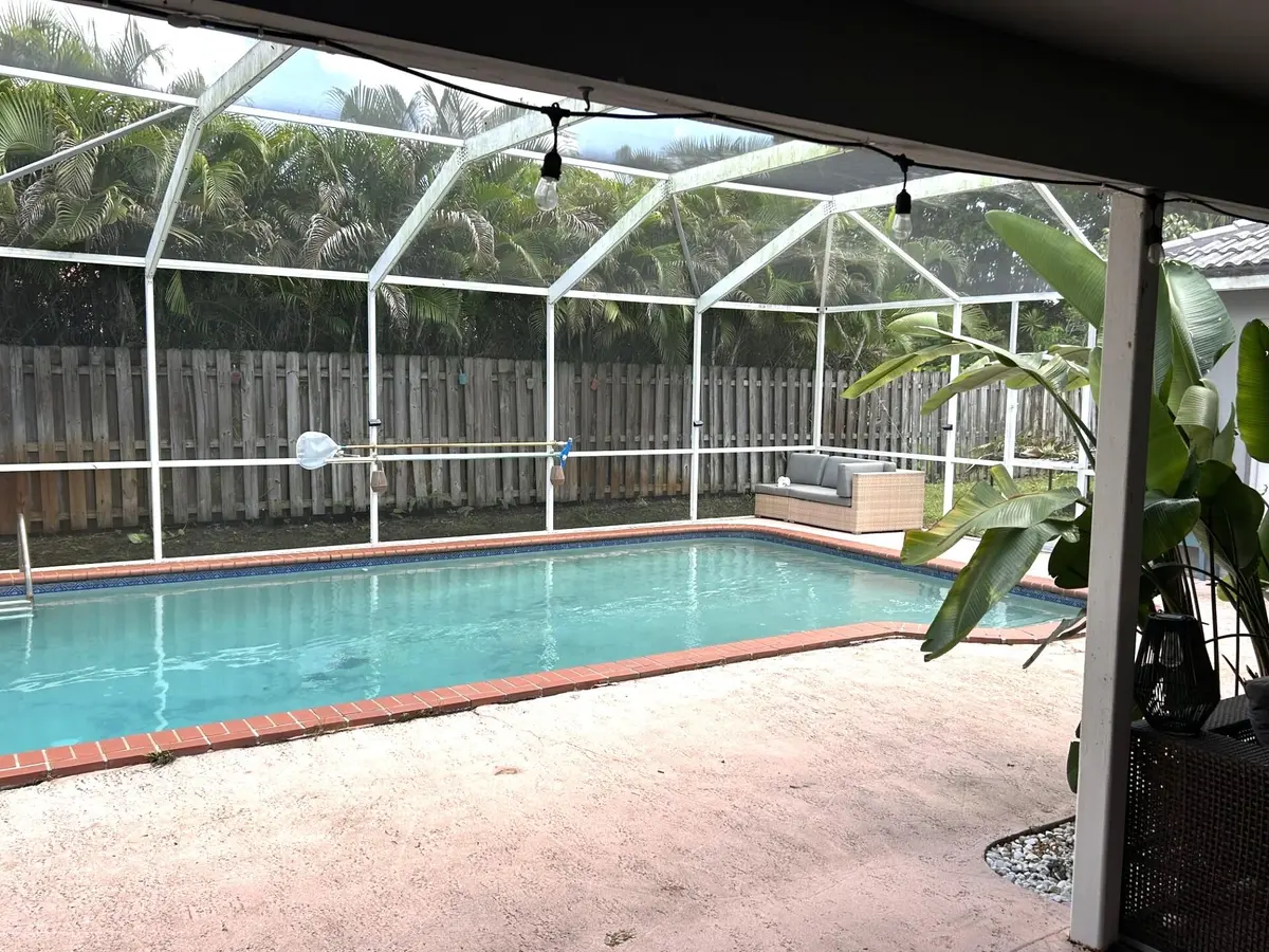 560 NEW pool at 560 S LAKE DASHA Drive, Plantation