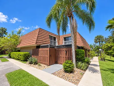 825 CENTER Street 5A, Jupiter – Townhouse for sale