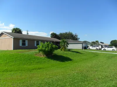 2574 SW DECKARD Street, Port St. Lucie – Single Family Residence for sale