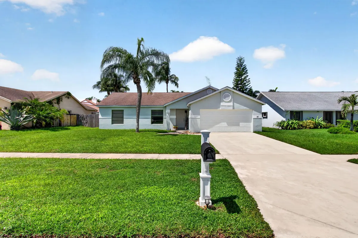 Front of Structure at 39 CEDAR Circle, Boynton Beach