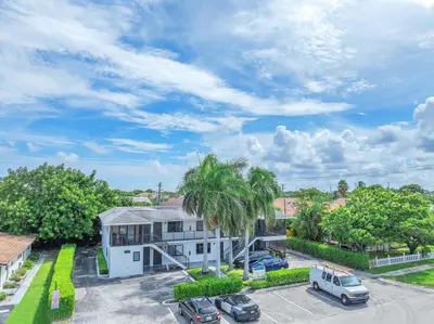 520 NE 45th Street, Boca Raton – leased