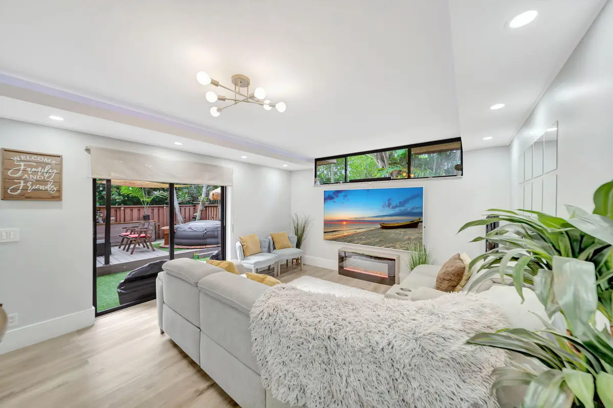 5_LR_3 at 8105 SEVERN Drive C, Boca Raton