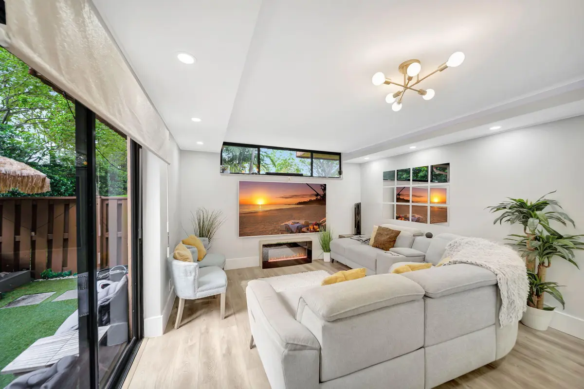 7_LR_5 at 8105 SEVERN Drive C, Boca Raton